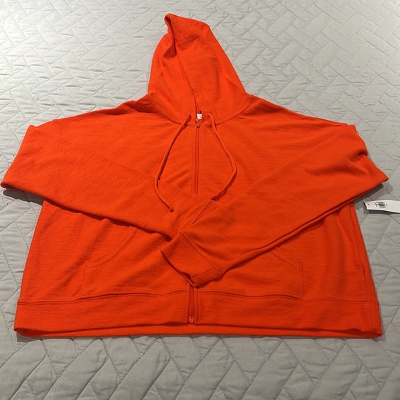 Short with hood set - Picture 3 of 4